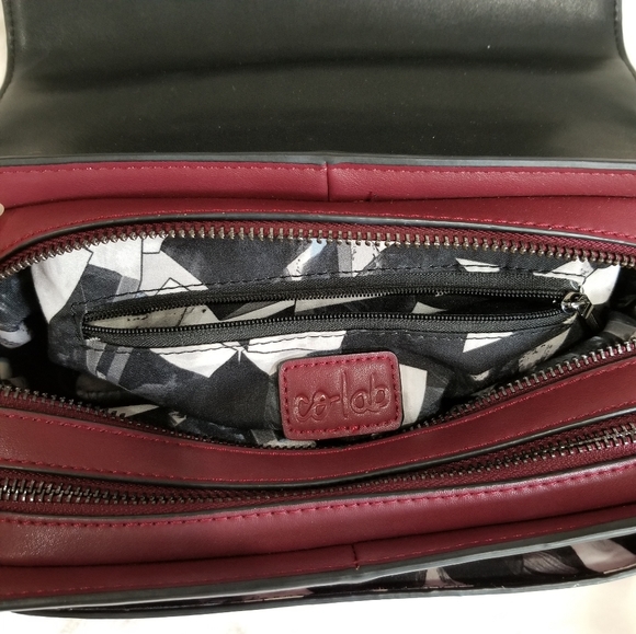 CoLab purse burgundy with black - Picture 8 of 8
